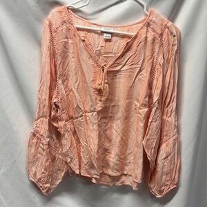 Ariat NWOT Coral Blouse with Crochet Accents